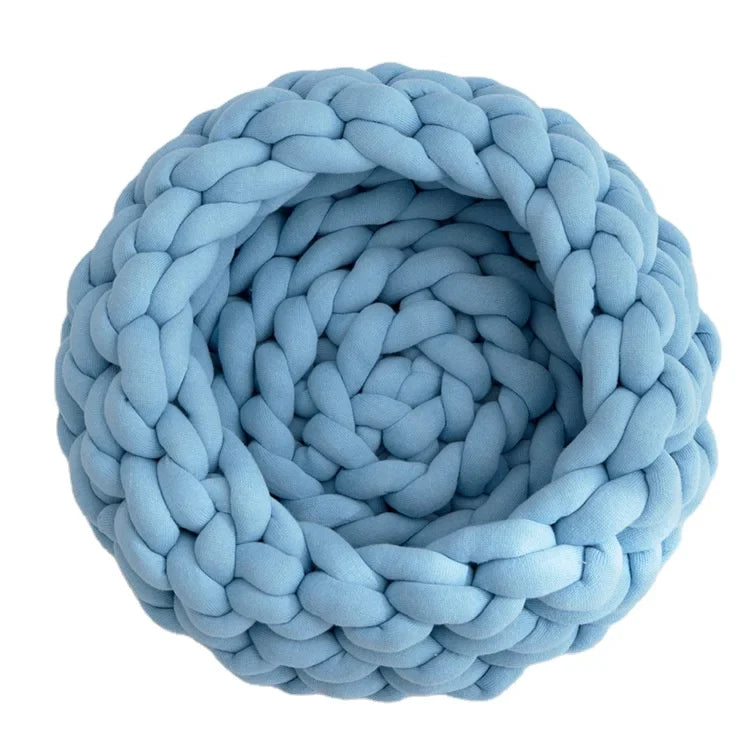 Luxury Crochet Super Chunky Pet Product Arm Knitting Cotton Tube For Soft Cat Bed High-density Woven Pet Fluffy Bed