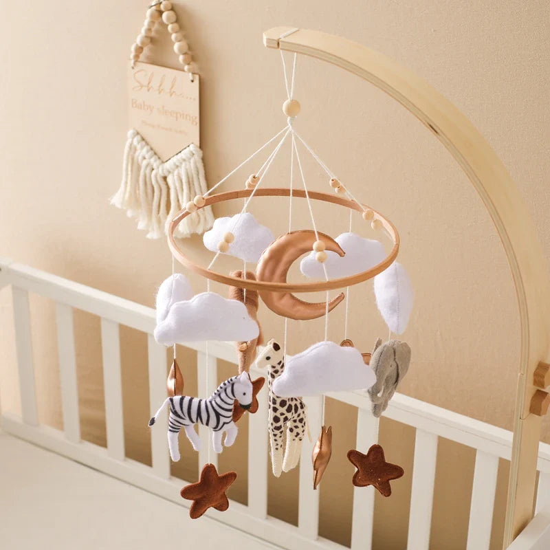 Crib Mobile Bed Bell Wooden Baby Rattles Soft Felt Cartoon Animal Bed Bell Newborn Music Box Hanging Toy Crib Bracket Baby Gifts