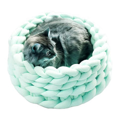 Luxury Crochet Super Chunky Pet Product Arm Knitting Cotton Tube For Soft Cat Bed High-density Woven Pet Fluffy Bed