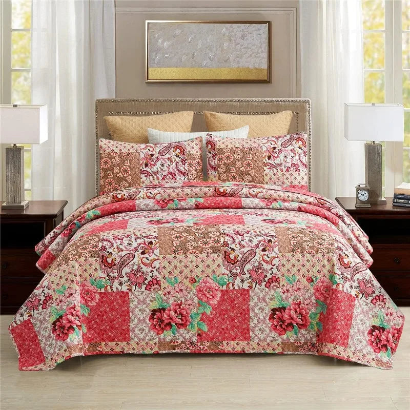 3-Piece Quilt Set with 2 Pillow Shams- Boho Reversible Soft and Lightweight Quilt Bedding Bedspread Coverlet Set