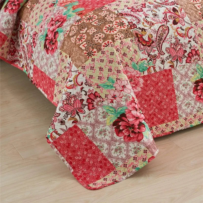 3-Piece Quilt Set with 2 Pillow Shams- Boho Reversible Soft and Lightweight Quilt Bedding Bedspread Coverlet Set