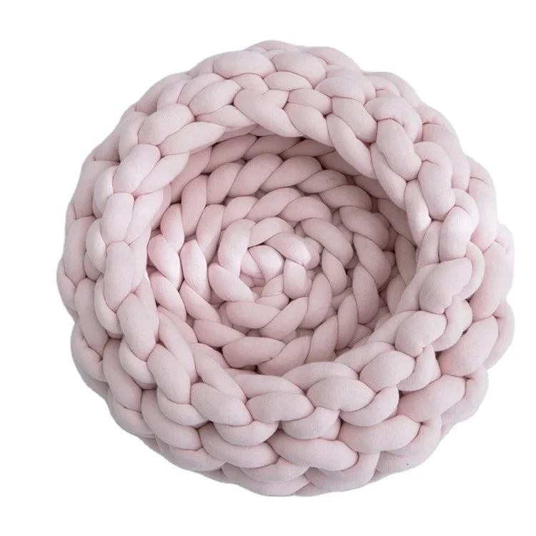 Luxury Crochet Super Chunky Pet Product Arm Knitting Cotton Tube For Soft Cat Bed High-density Woven Pet Fluffy Bed