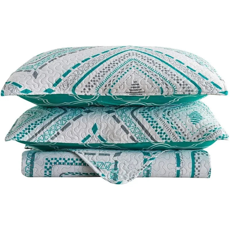 3-Piece Quilt Set with 2 Pillow Shams- Boho Reversible Soft and Lightweight Quilt Bedding Bedspread Coverlet Set