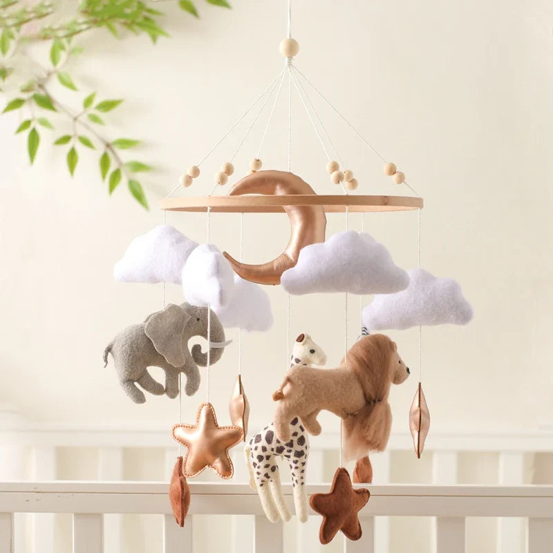 Crib Mobile Bed Bell Wooden Baby Rattles Soft Felt Cartoon Animal Bed Bell Newborn Music Box Hanging Toy Crib Bracket Baby Gifts