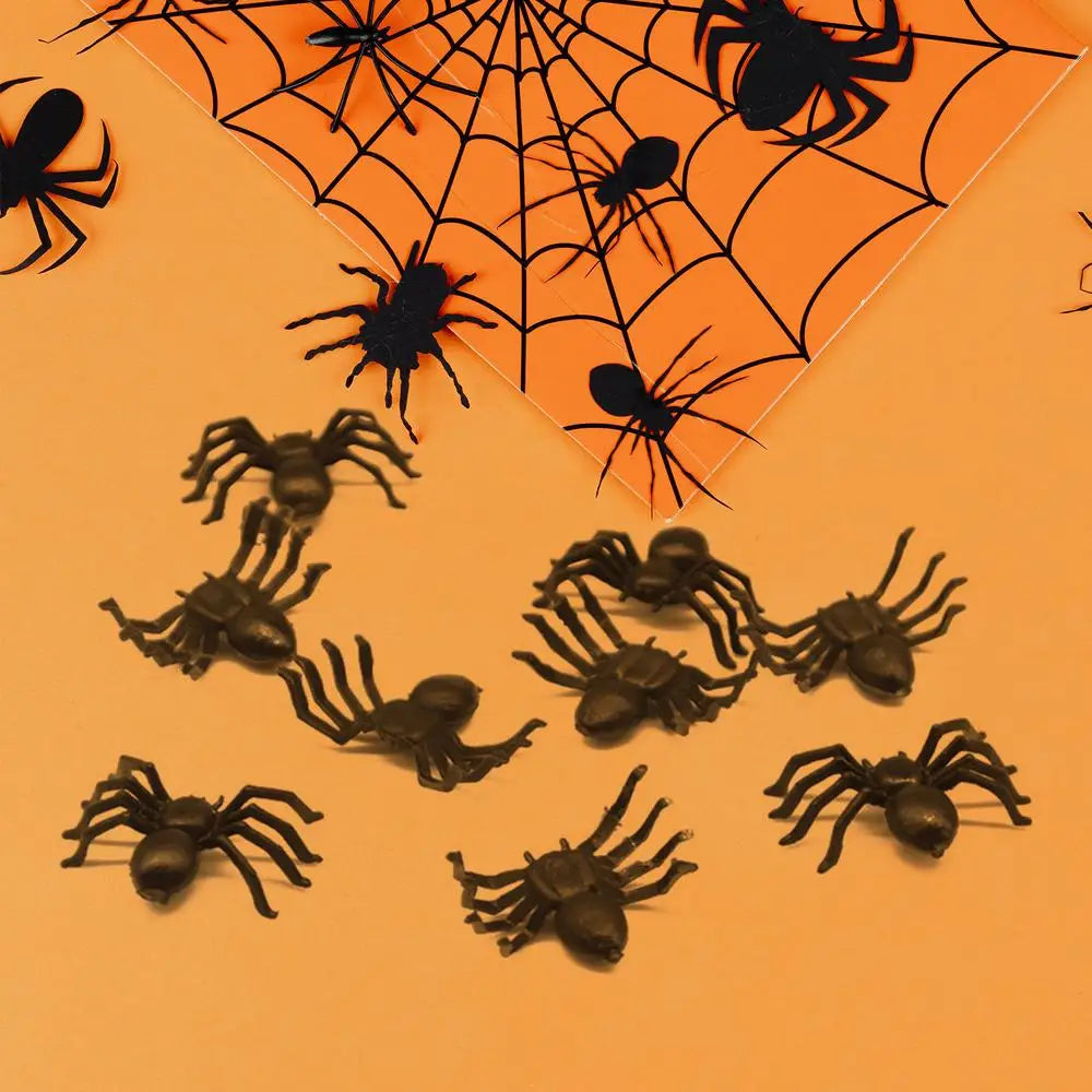 50pcs Halloween Decorative Spiders Small Black Plastic Fake Spider Toys Halloween Funny Prank Props Halloween Party Decorations