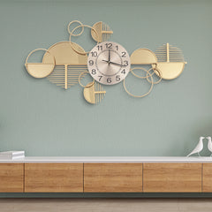 Large Golden Modern Minimalist Metal Wall Clock Family Living Room Decoration Pendant Creative Light Luxury Wall Watch Silent