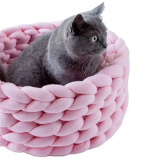 Luxury Crochet Super Chunky Pet Product Arm Knitting Cotton Tube For Soft Cat Bed High-density Woven Pet Fluffy Bed