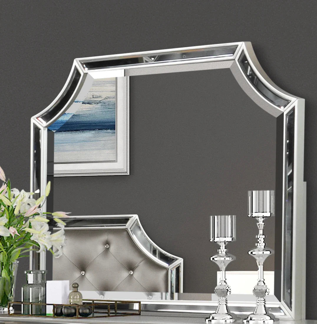 Harmony Queen/Full 6 PC Mirror Front Bedroom set made with Wood in Silver Color