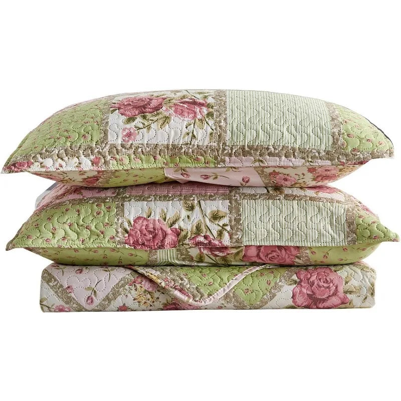 3-Piece Quilt Set with 2 Pillow Shams- Boho Reversible Soft and Lightweight Quilt Bedding Bedspread Coverlet Set