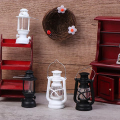 6cm Mini Led Retro Glowing Pony Lantern Simulation Cande Light Oil Lamp Mini Kerosene Lantern Doll House Decor Scene Ornaments